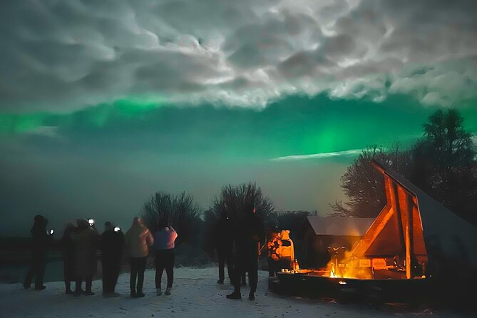 Aurora Hunt with BBQ in Rovaniemi - The Aurora Hunt Part: How Guides Help You Find the Lights