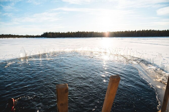 Daytime Arctic Ice-Floating in Rovaniemi, Small-Group - Your Time in the Icy Lake: How the Float Works