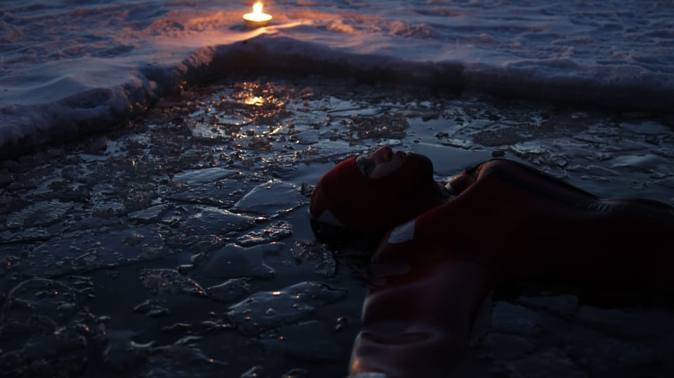 From Rovaniemi: Ice Floating under Aurora Borealis - Price and value: what $155 buys you in Rovaniemi winter