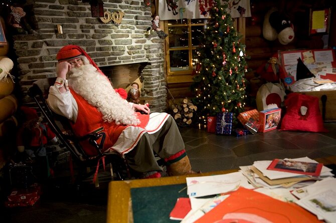 Meet Santa Claus & Santa's Reindeer Ride & Greet Huskies - Arctic Circle crossing and Santa’s elves: the warm-up matters
