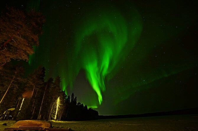 Northern Lights Hunting in Lappish old cottage - Snacks, fire, and the Lappish evening vibe