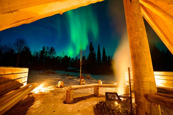 Northern Lights Tour in Atmospheric Cottage - What the evening feels like, from arrival to return