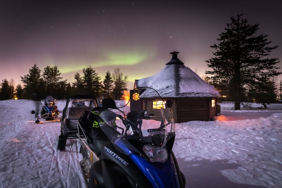 Rovaniemi: Aurora Borealis Snowmobile Safari with Campfire - The snowmobile safari: about two hours of night riding