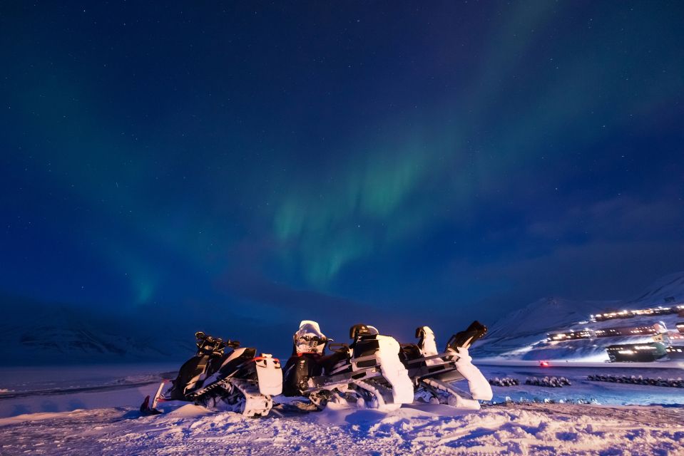 Rovaniemi: Aurora Borealis Snowmobile Safari with Campfire - Campfire break: hot juice and cookies (plus the warm reset)