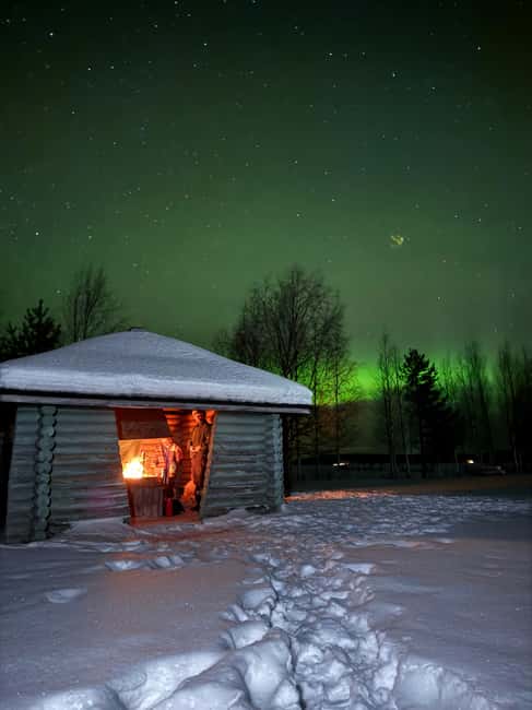 Rovaniemi: Aurora hunting and a fireside BBQ experience - Aurora odds: how the guides improve your chances