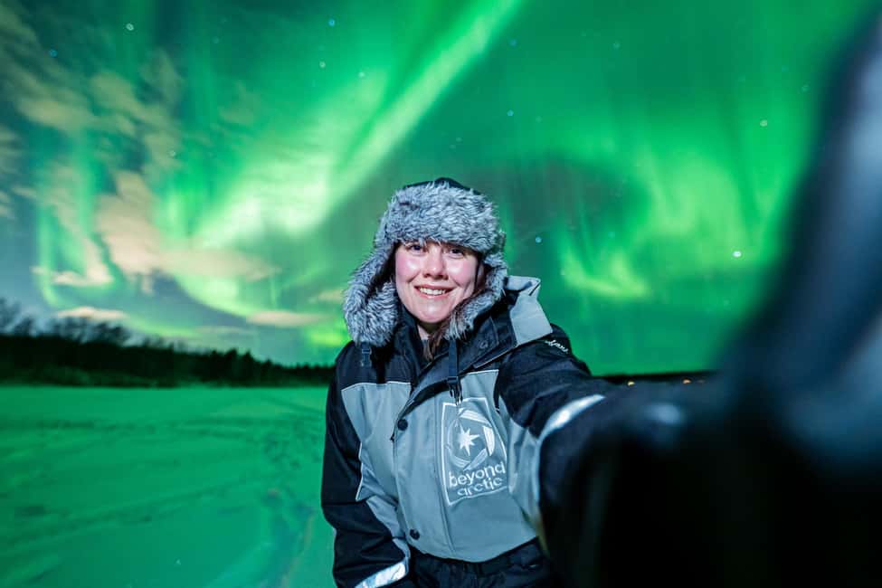 Rovaniemi: Discover the Northern Lights Photography Tour - Camp Time in the Arctic: Breaks, Walks, and BBQ Gear