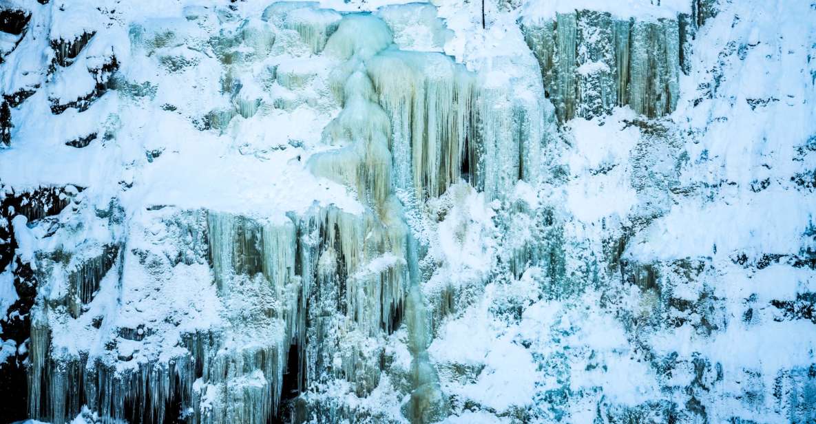Rovaniemi: Frozen Waterfalls of Korouoma Canyon & Pro Photos - Lean-to fire BBQ lunch: warm food after the hardest part
