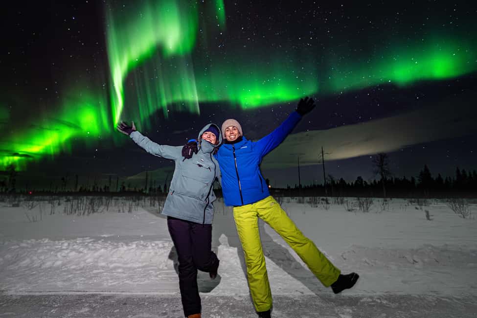 Rovaniemi: Guaranteed Northern Lights Tour with Photos - Pickup Window and the Reason Your Tour Start Time Can Shift