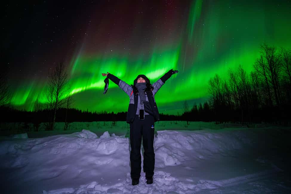 Rovaniemi: Guaranteed Northern Lights Tour with Photos - Guide-Handled Photos Plus Hands-On Help