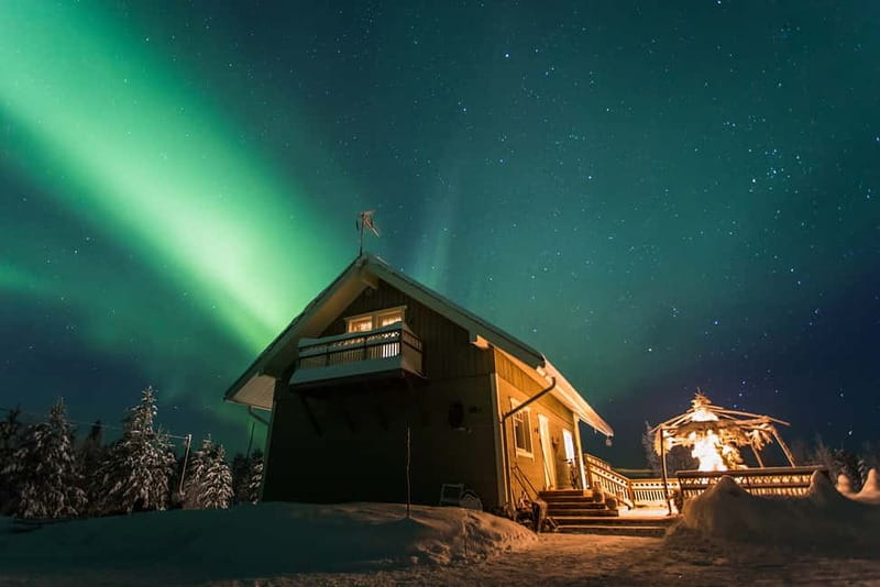Rovaniemi: Lakeside Private Sauna with Aurora Borealis - Traditional Finnish sauna: your one-hour reset button
