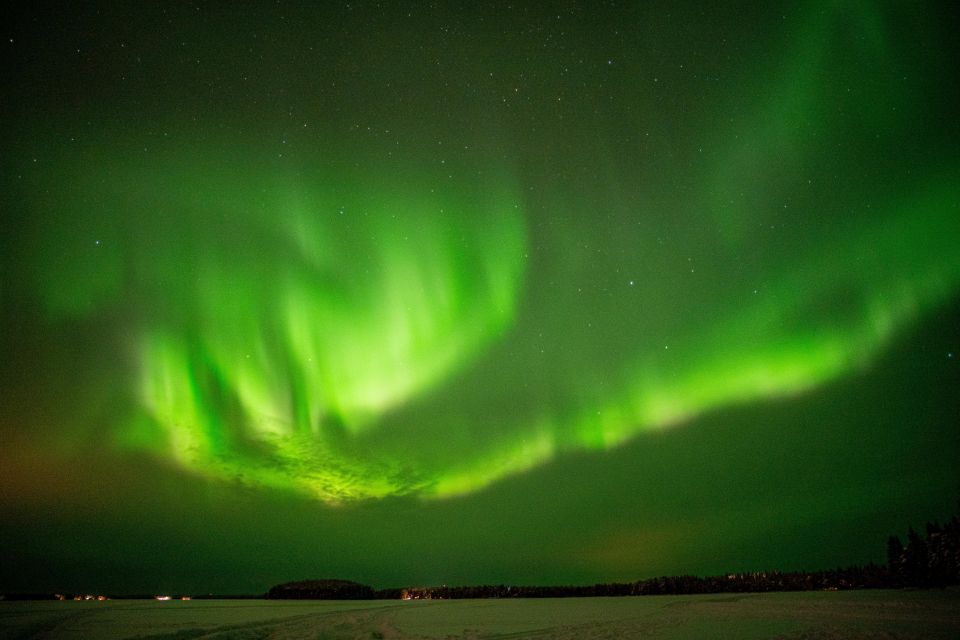 Rovaniemi: Night Sky lappish Barbecue - The countryside aurora hunt: driving 20 to 50 km for a clearer view