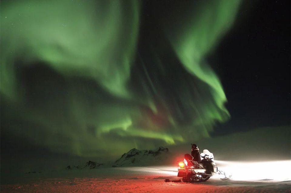 Rovaniemi: Northern Lights Snowmobile Hunt - First Step: Getting ready at Rovaniemi’s meeting point