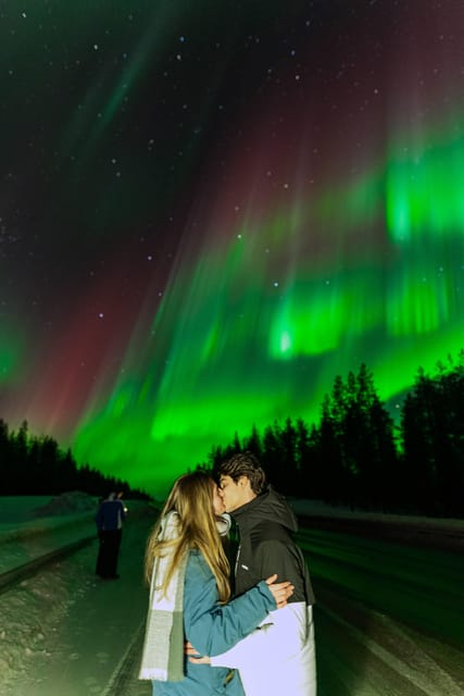 Rovaniemi: Northern Lights Tour with Guarantee - Pickup logistics that save you time (and stress) on a winter night