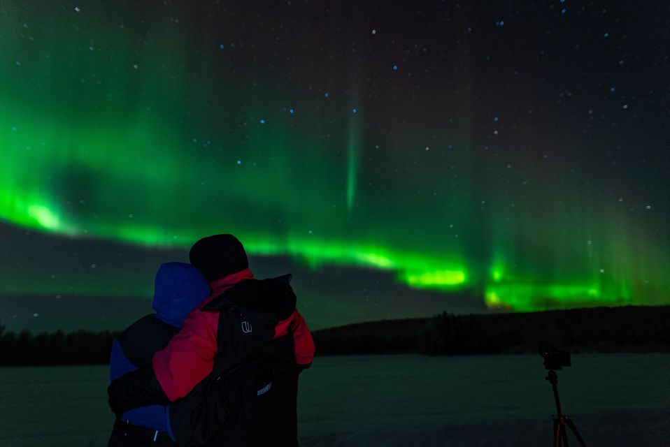 Rovaniemi: Northern Lights Tour with Guarantee - Stop 2 in Lapland: photo stop, guidance, and the long wait