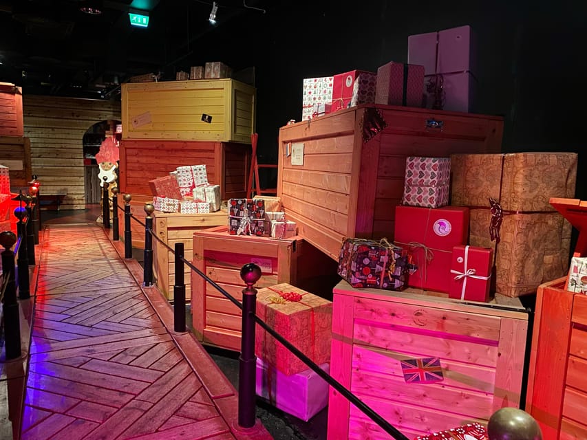 Rovaniemi: Santa Claus Village w/ Husky & Reindeer Sled Ride - Arriving in Rovaniemi: hotel pickup, timing, and how not to lose your day