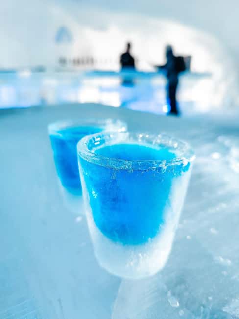 Rovaniemi: Snow Hotel Tour and Ice Restaurant Dinner - Staying comfortable in an ice restaurant (without turning it into a survival test)