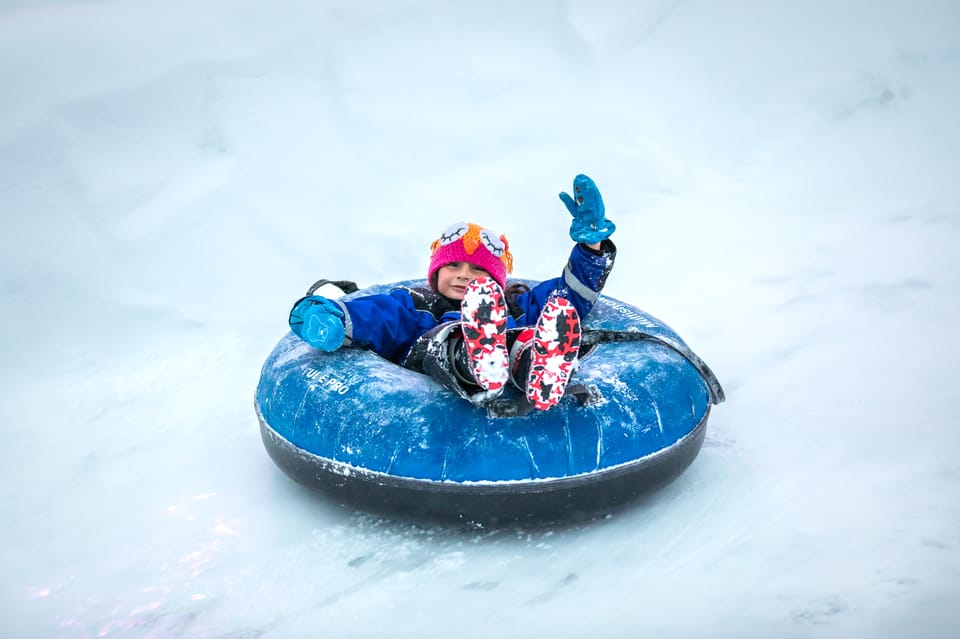 Rovaniemi: Snowman World Entrance Ticket - The Ice Bar and Snow Restaurant: a cold setting with warm vibe