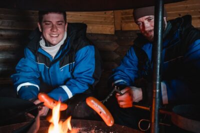 Rovaniemi: Snowmobile Safari & Campfire Evening Escape - Getting There: Pickup Timing, Meeting Point, and Why 25 Minutes Matters