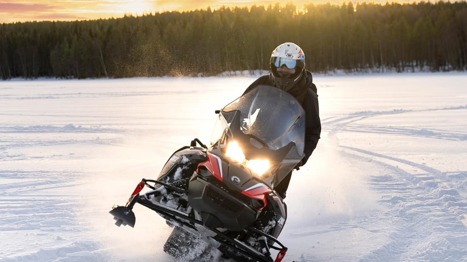 Rovaniemi: Snowmobile Safari, Reindeer & Husky Sleigh Ride - Winter Gear and Safety: Staying Warm Without Overthinking It
