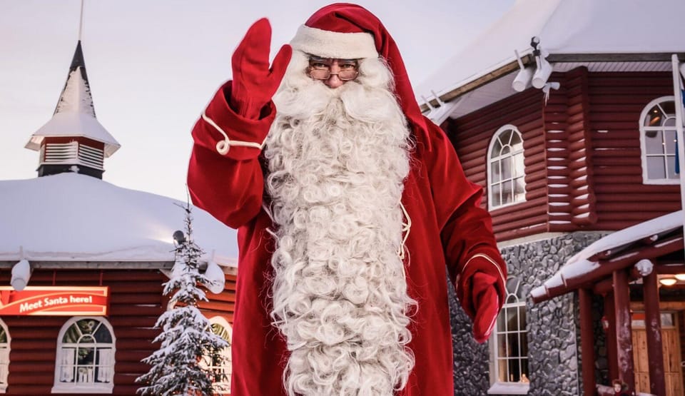 Rovaniemi: Tour to Santa Claus Village with Hotel pick up - Crossing the Arctic Circle line: the quick photo moment and possible extra fees