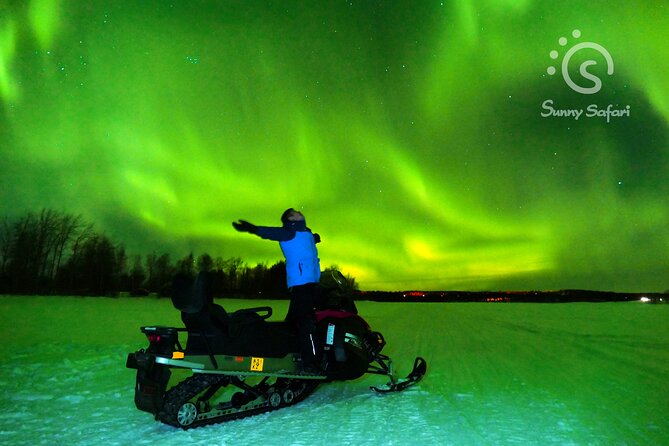 Searching Aurora with Snowmobile - Where you meet and how pickup usually works
