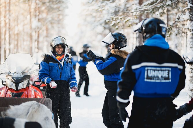 Snowmobile Safari into the Arctic Circle Forest - Dress code without guesswork: the thermal gear setup